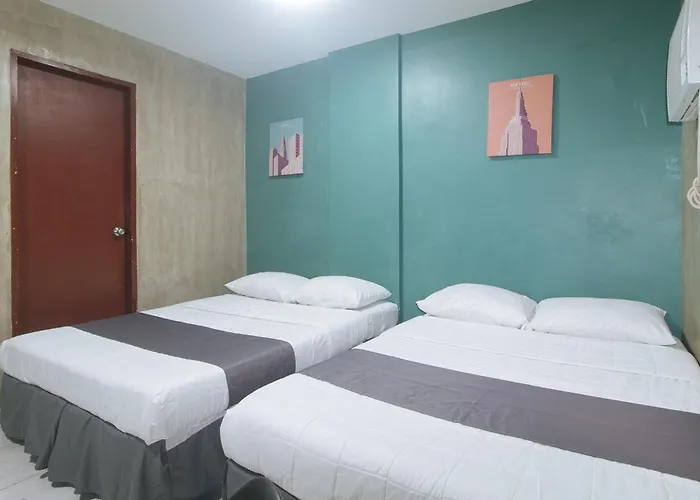 Rcee Place By Reddoorz 호텔 3*