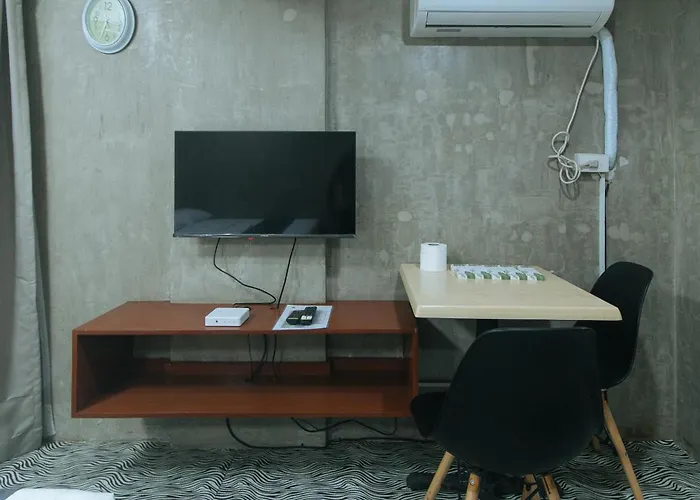호텔 Rcee Place By Reddoorz 세부