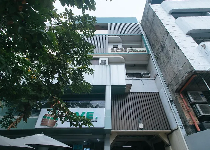 호텔 Rcee Place By Reddoorz 3*