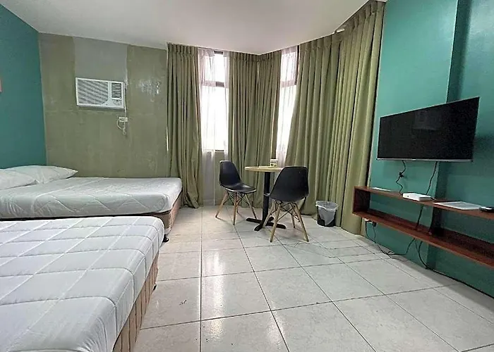 호텔 Rcee Place By Reddoorz 3*